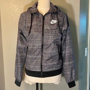 Rare print Nike women’s windbreaker